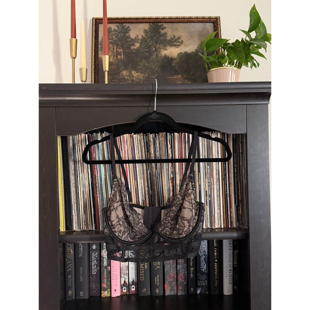 Victoria's Secret Unlined Demi Bra 34D Black Lace Longline Eyelash Trim Lingerie